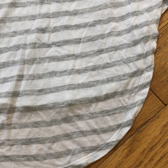 Banana Republic Dolman Sleeve Grey / White Striped Crewneck Shirt - XS - Picture 11 of 11